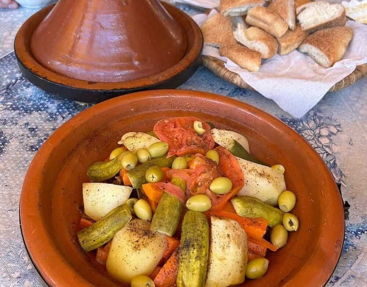 Traditional Moroccan tagine lunch in Imlil
